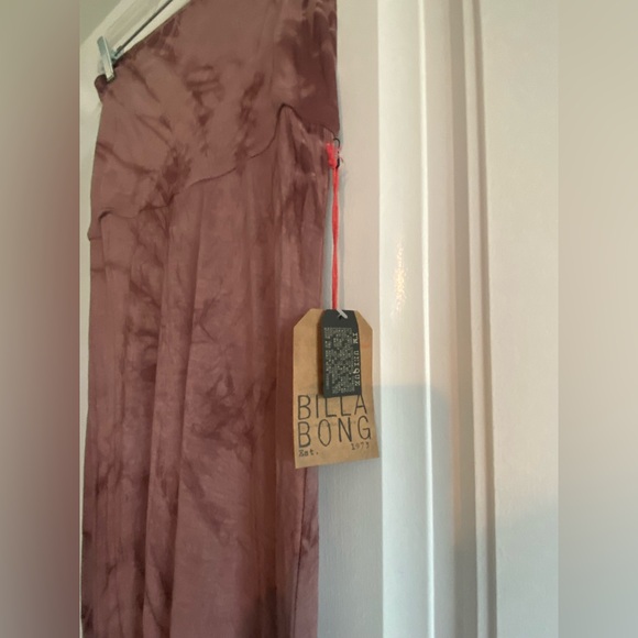 Billabong Tie-Dye Maxi Skirt in Mauve - Picture 8 of 11